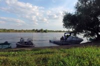 Причал рыбацкой деревни Трехречье в июле 2017 - необычайно высокий уровень воды.