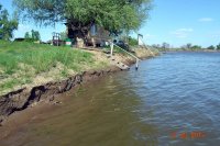 Рекордно низкий паводок в 2015 году (Рыболовная база \"Трехречье\" на Ахтубе).