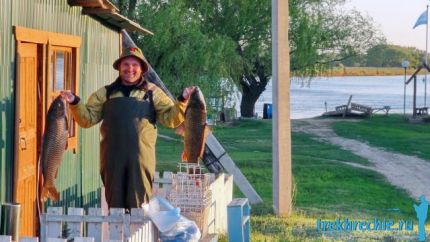 Весенняя рыбалка в Трехречье - крупный сазан (рыболовная база на Ахтубе)
