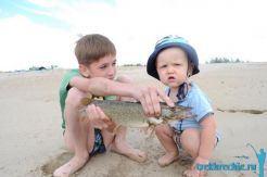 начинающие рыбаки в Трехречье