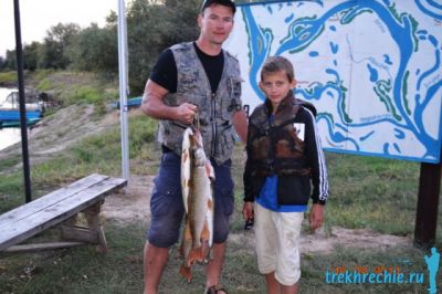 Рыбалка на хищника в Трехречье (рыболовная база на Ахтубе)